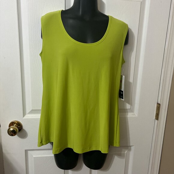 Marallis Layering Tank - NWT - Size M - Picture 1 of 4